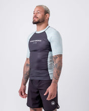 Cargar imagen en el visor de la galería, Rashguard Kingz Breeze
