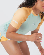 Cargar imagen en el visor de la galería, Rashguard Kingz Terra Women´s Short Sleeve-Green Edition
