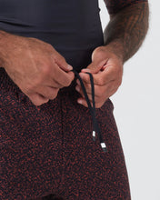 Charger l&#39;image dans la galerie, Hybrid Shorts- Noise Red
