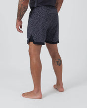 Carregar imagem no visualizador da galeria, Hybrid Shorts- Noise Red
