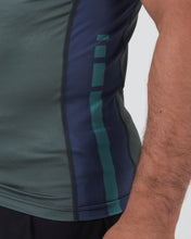 Cargar imagen en el visor de la galería, Draft Rashguard
